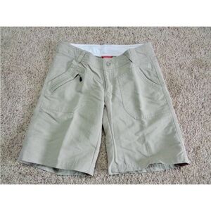 The North Face Women's Beige Shorts low rise bermuda shorts